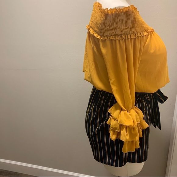 ⭐️ $10 WYB
A'GACI Blue and Yellow Striped Size Large Tie Front Dressy Shorts - Picture 6 of 9